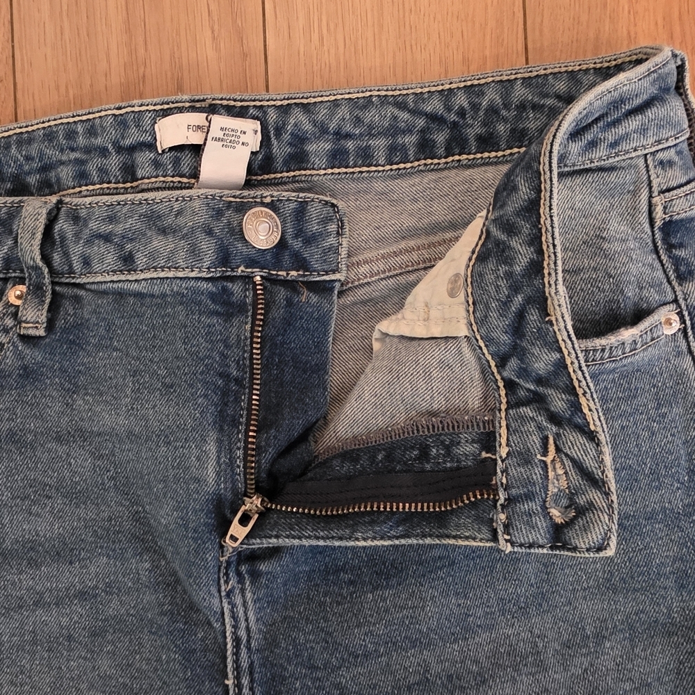 Forever 21 High Waisted Super Flare Jeans- 31 - Picture 6 of 12